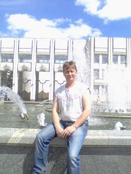 Эдуард Харитонов