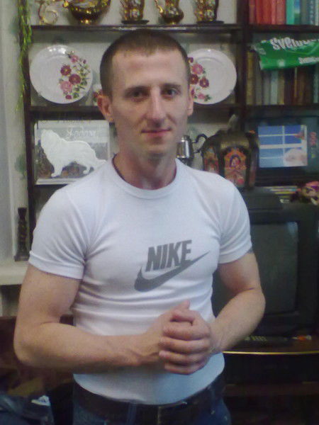 Дмитрий Сурков