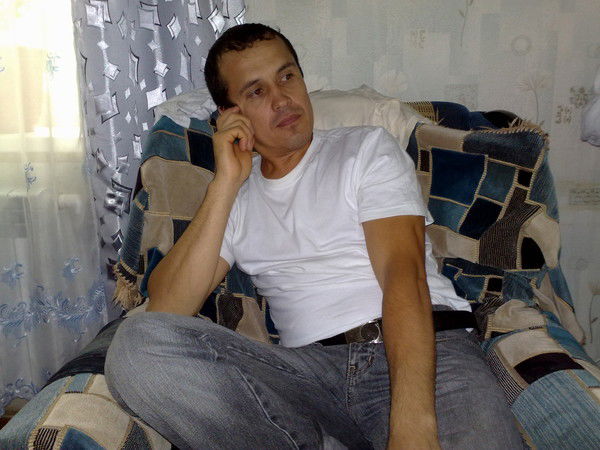 Владимир Петров