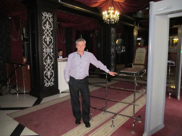 Сергей Котов