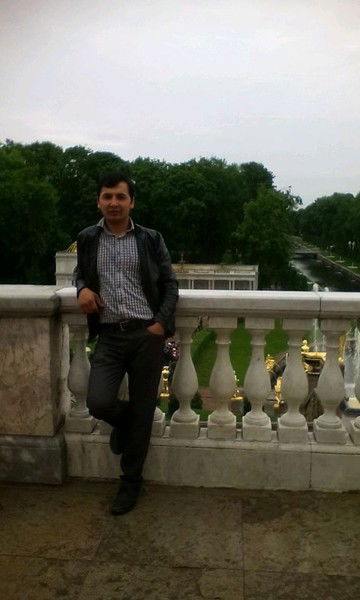 Отабек Жураев