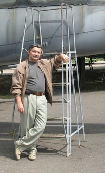 Сергей Тихонов