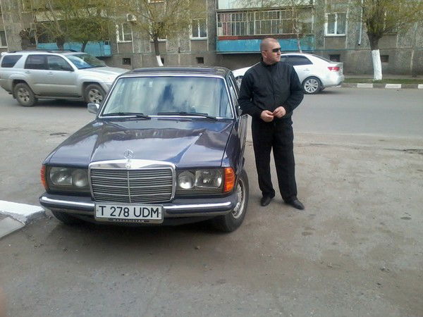 Олег Богданов