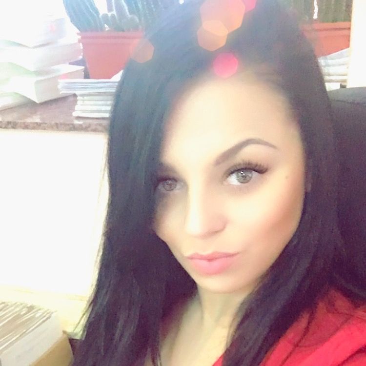 Анна Котова