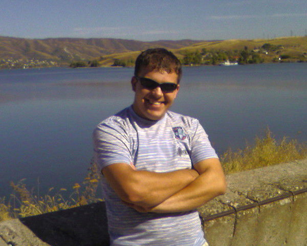 Анатолий Конюхович