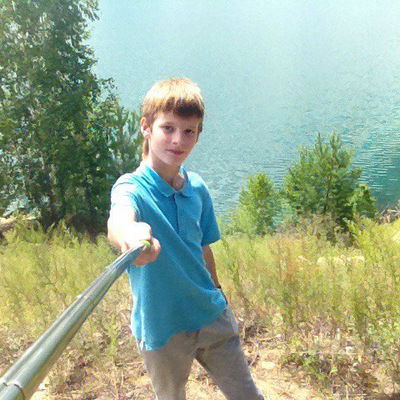 Миша Болотников