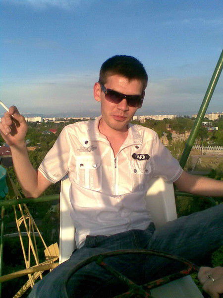 Олег Валиев