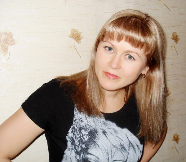 Анна Первак