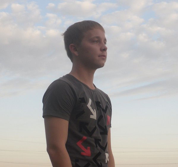 Артем Верхотуров