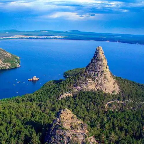 Арай Садыкова