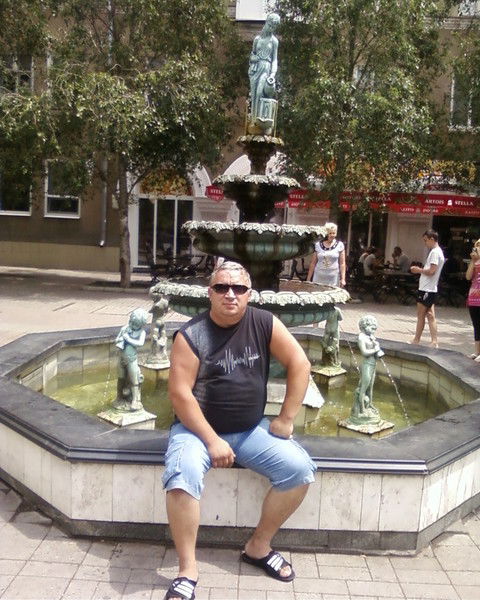 Рустам Ахмеров