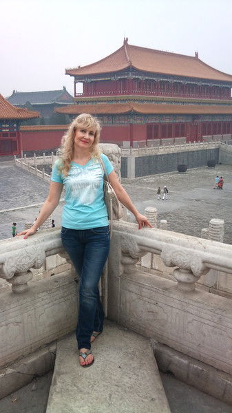 Светлана Ли