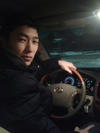 Азиз Султанов