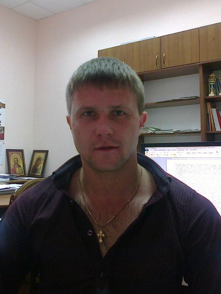 Николай Ивахненко