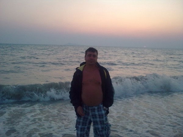 Константин Левченко