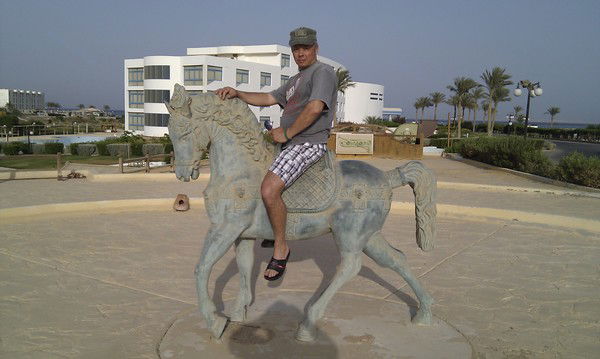 Артур Комаров