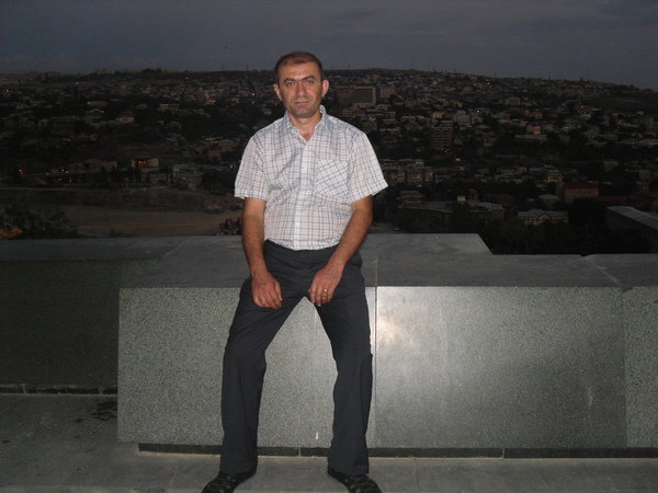 Коля Степанян