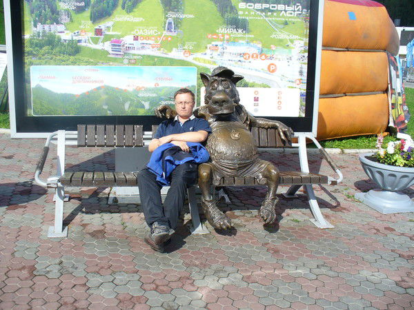 Дмитрий Алиев