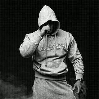 Zasekrechenno ______