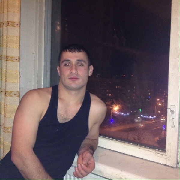 Баходур Файзулоев