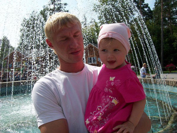 Анатолий Макаров