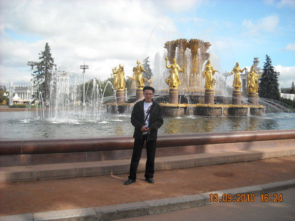 Роман Белоусов