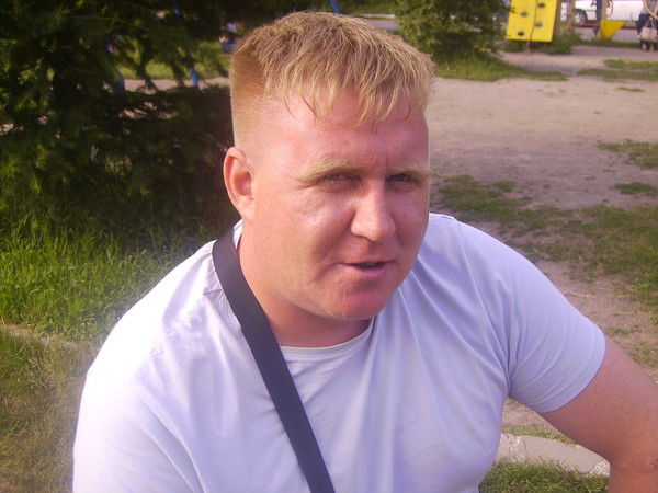 Андрей Олейник