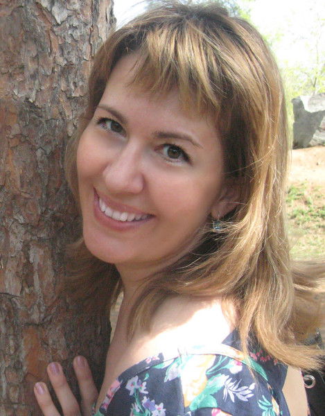 Светлана Сахарова