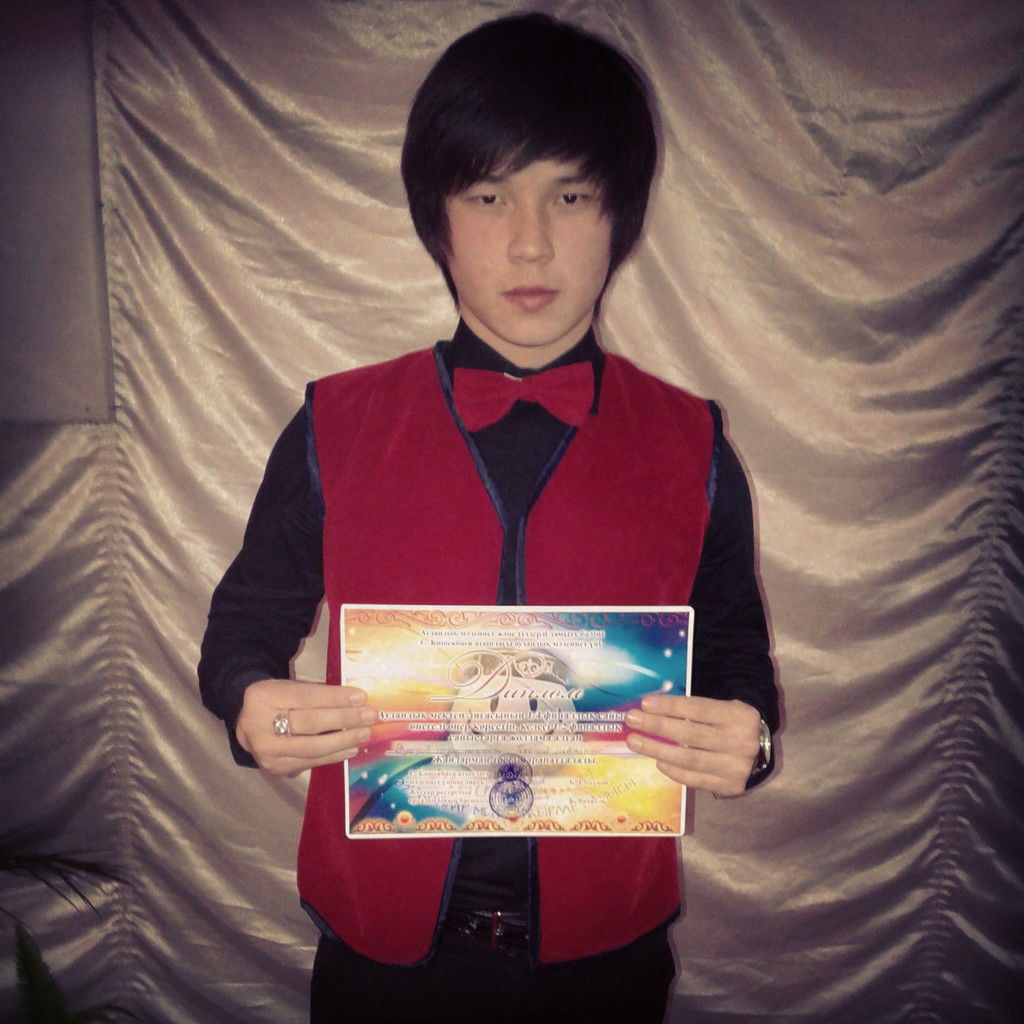 Асылжан Гuбраmов