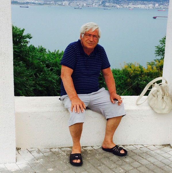 Анатолий Лапшин