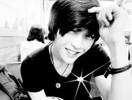 Али Алмханов