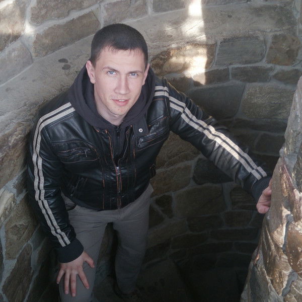 Роман Савоник