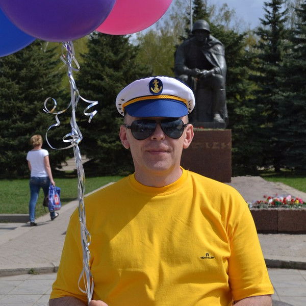 Юрий Ляпустин