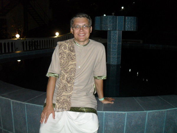 Михаил Ачарья Дас