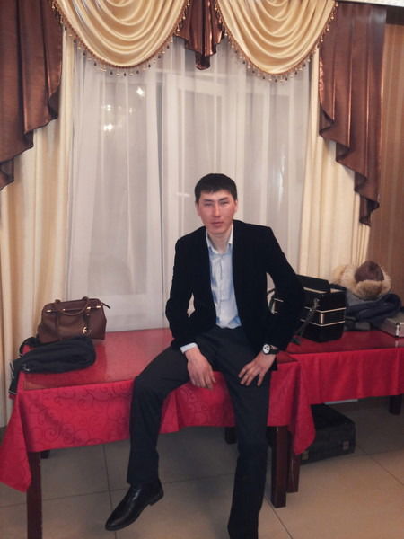 Роллан Имаков