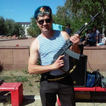 Анатолий Лысенко