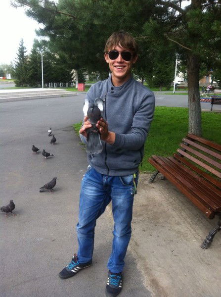 Ден )))))))@@((((((