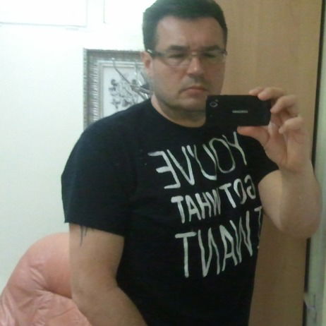 Юрий Петров