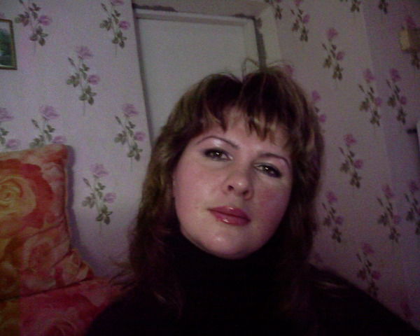 Лариса Узнай