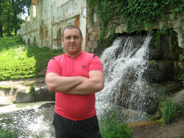 Виктор Бондаренко