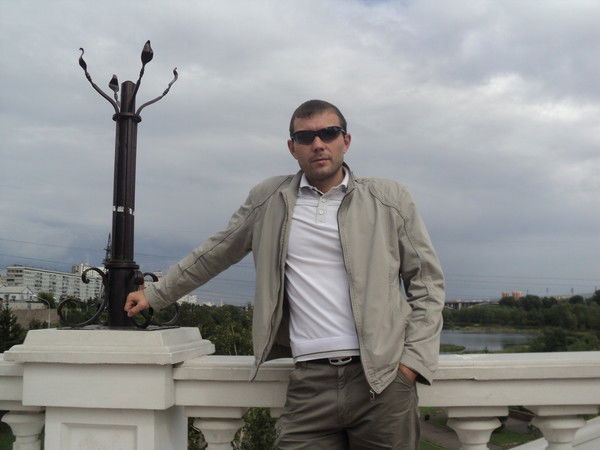 Олег Голодаев