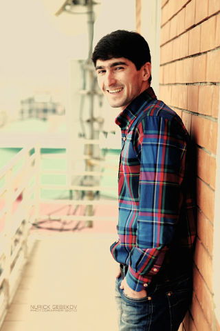 Музар Алибеков