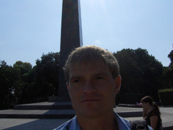 Леонид Харунжий