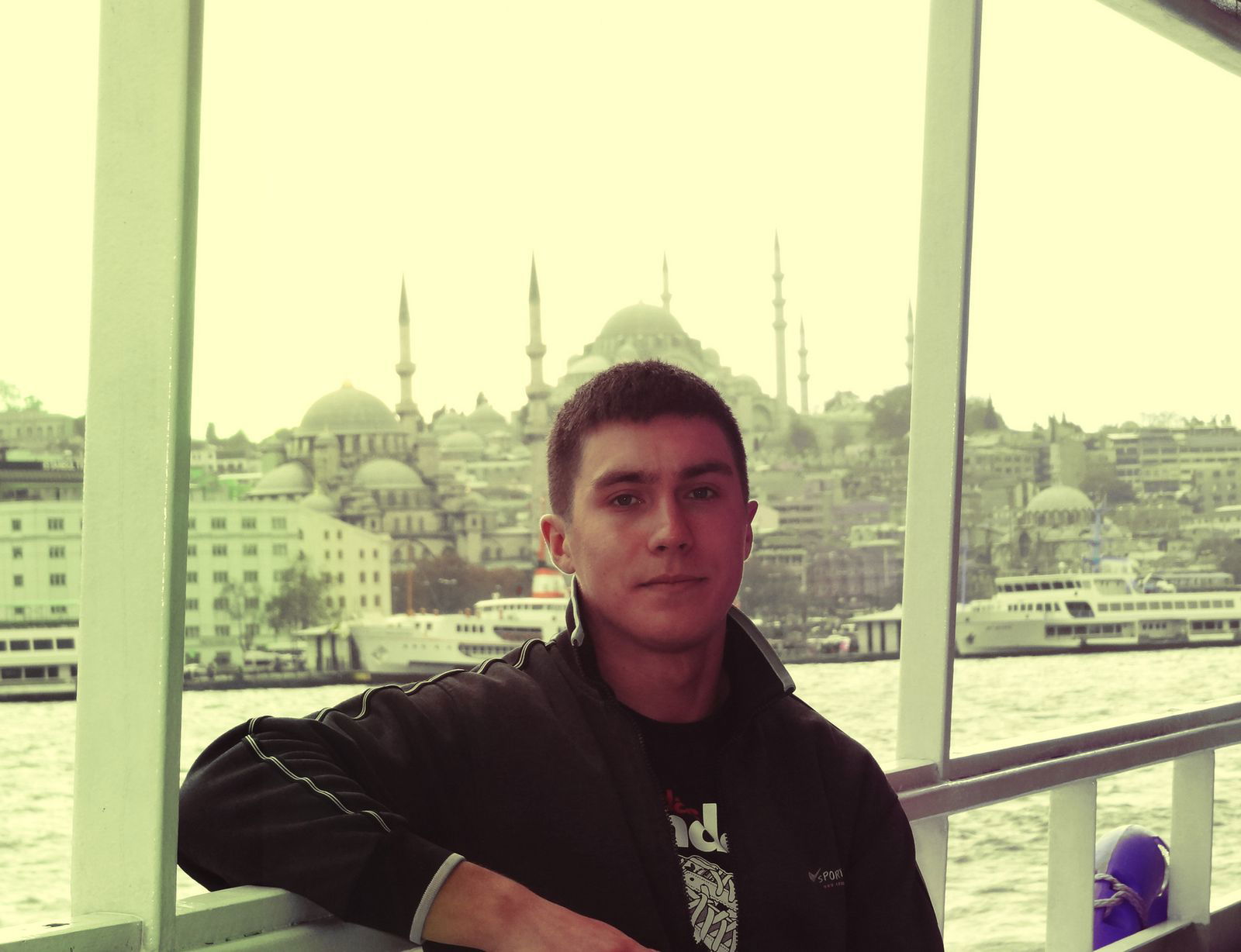 Александр .. .....