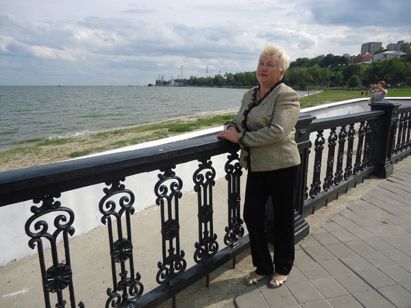 Нина Назарова