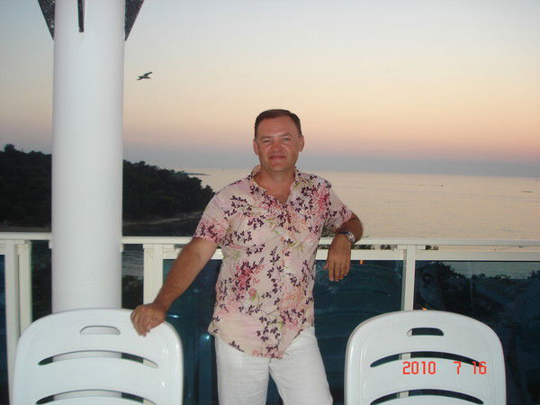 Юрий Налетов