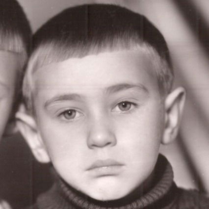 Василий Попов