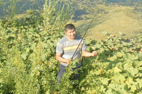 Юрис Назаров