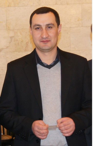 Дамир Мансуров