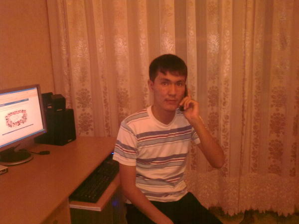 Бекзат Садуов